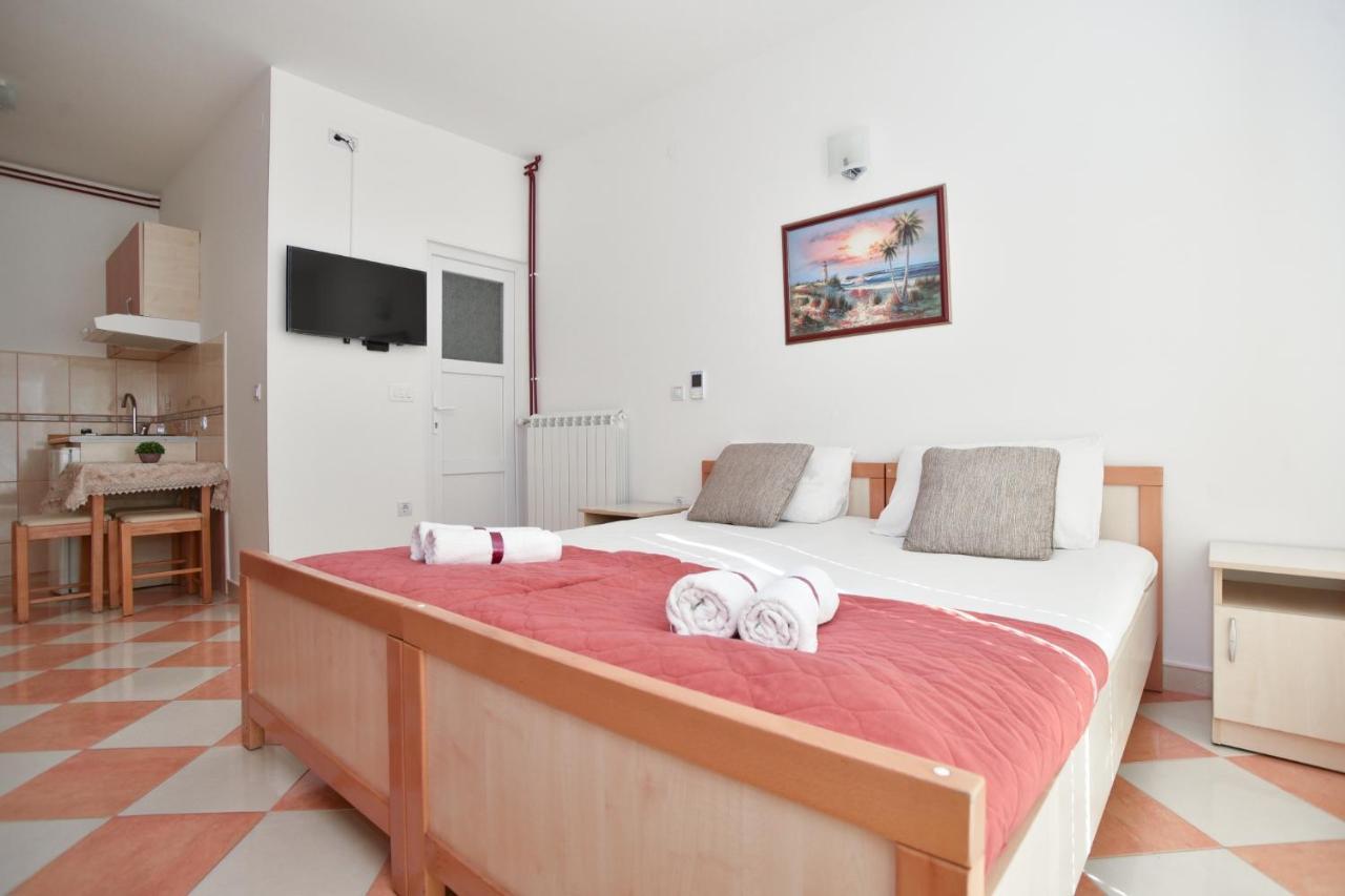 D&D Apartments Τίβατ Εξωτερικό φωτογραφία