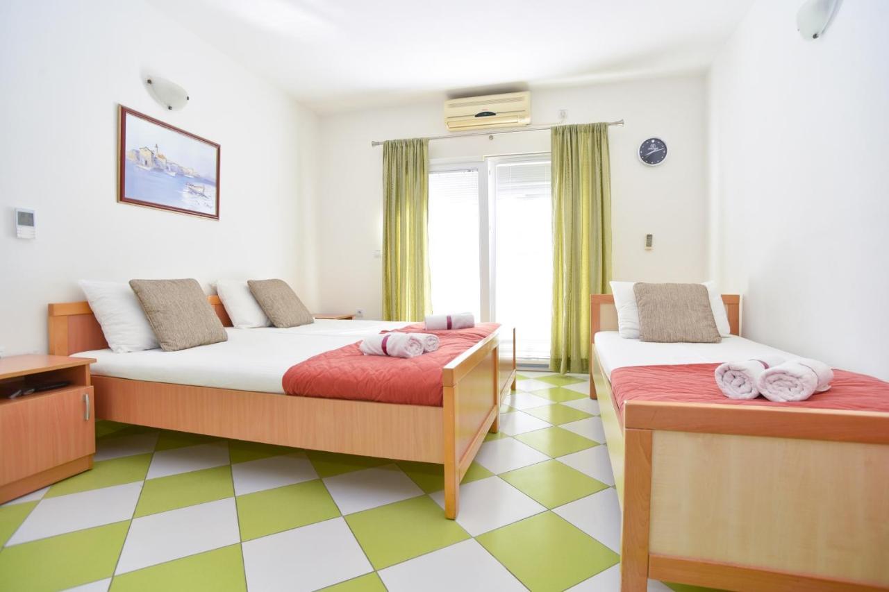 D&D Apartments Τίβατ Εξωτερικό φωτογραφία