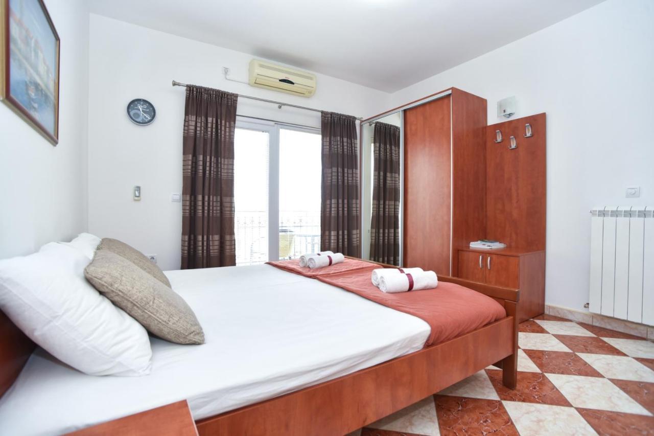 D&D Apartments Τίβατ Εξωτερικό φωτογραφία