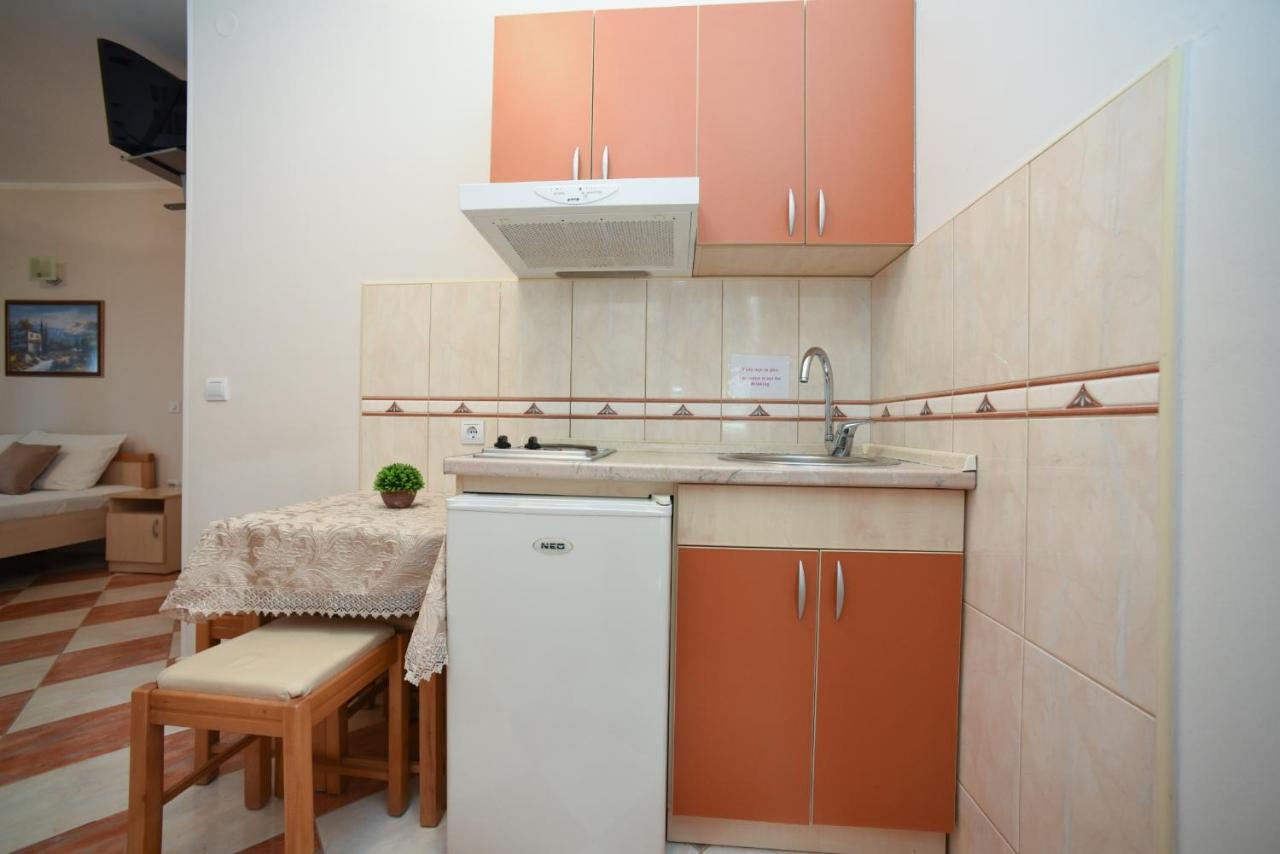 D&D Apartments Τίβατ Εξωτερικό φωτογραφία