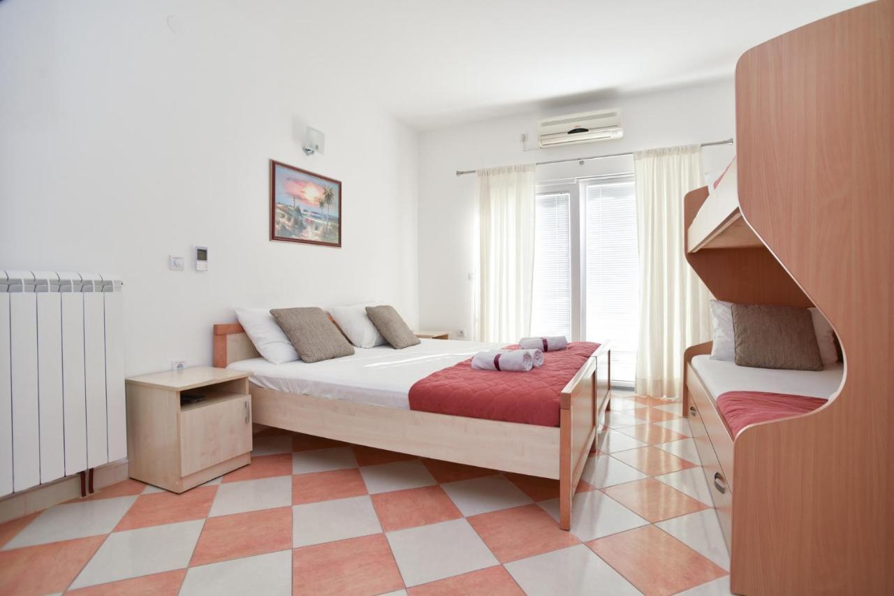D&D Apartments Τίβατ Εξωτερικό φωτογραφία