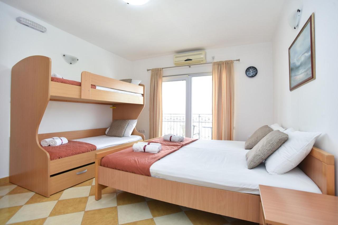 D&D Apartments Τίβατ Εξωτερικό φωτογραφία