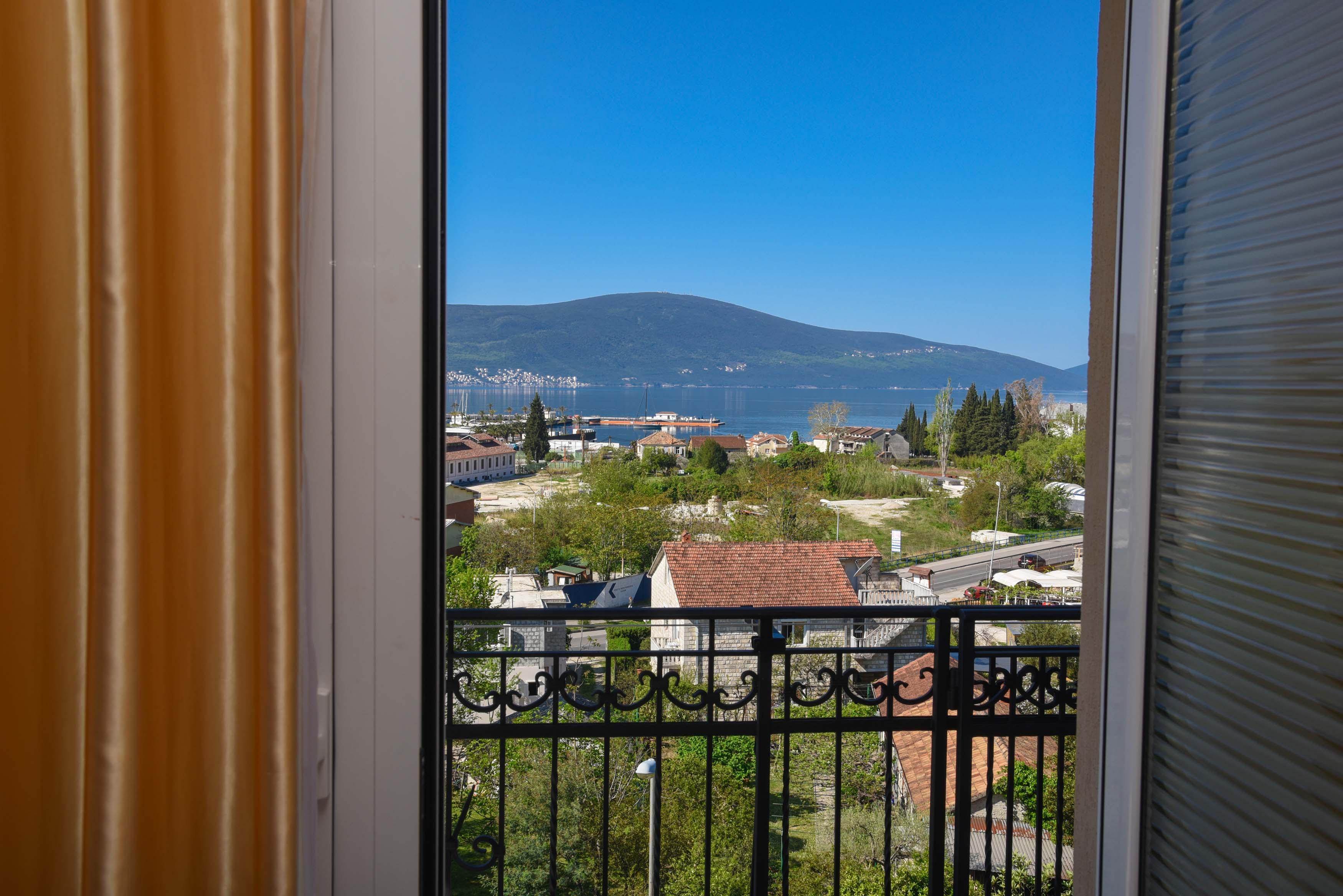 D&D Apartments Τίβατ Εξωτερικό φωτογραφία