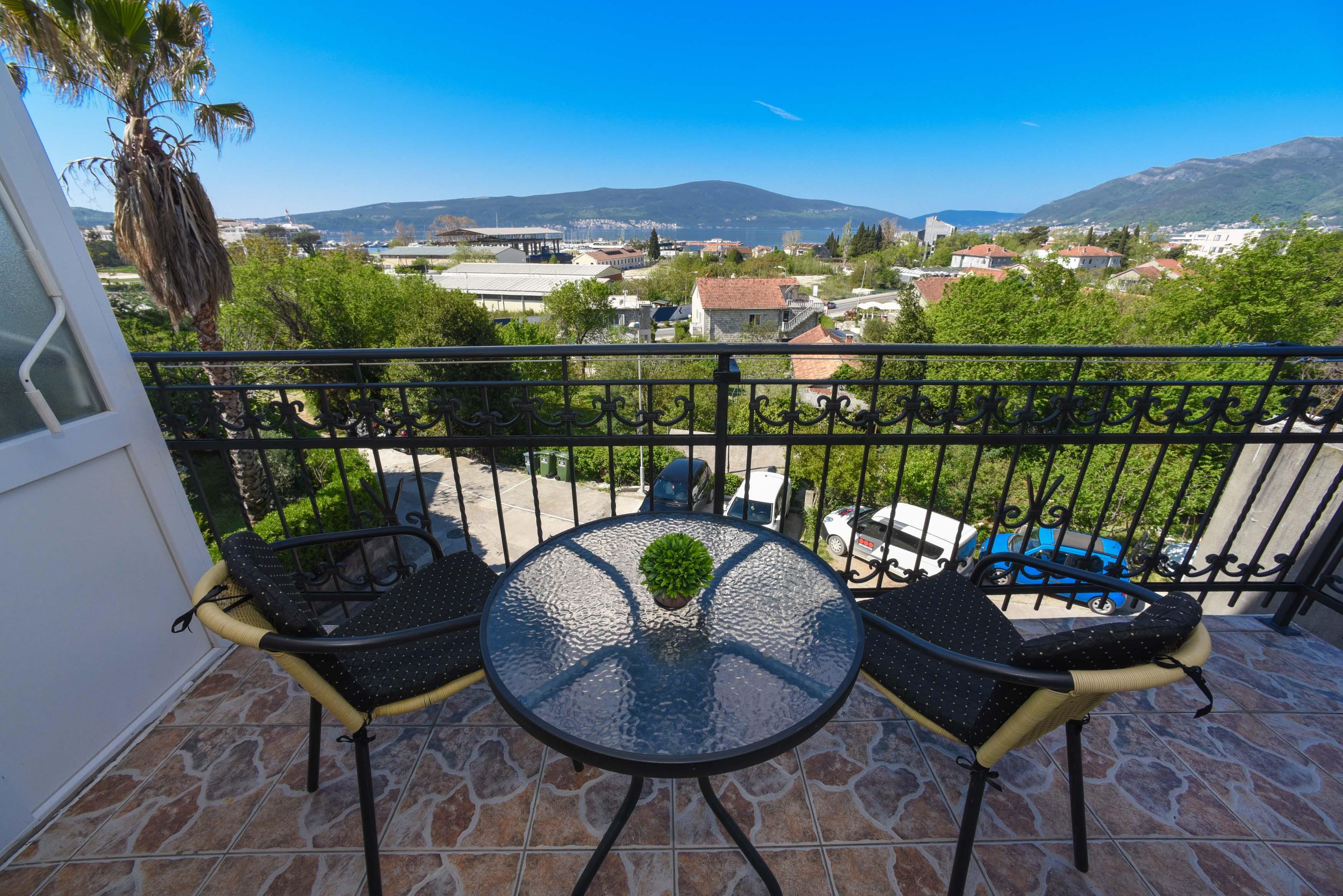 D&D Apartments Τίβατ Εξωτερικό φωτογραφία
